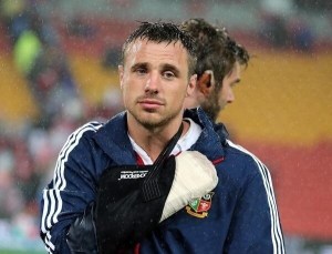 Poor Tommy B - how did I manage to miss him breaking his hand during the match :O(